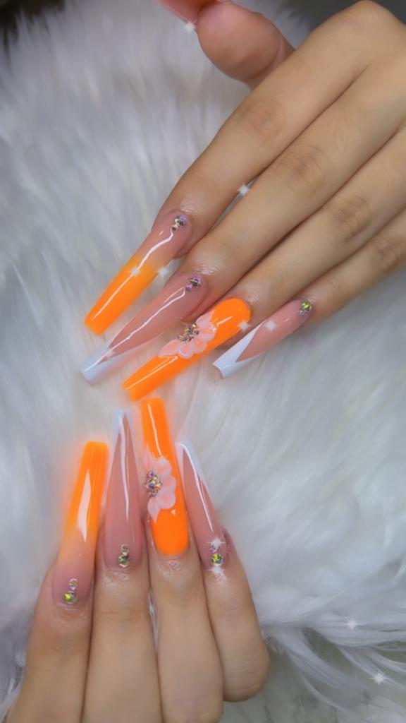 Talleres y curso para manicura con experiencia